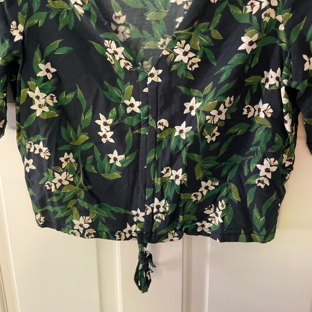 Marine Layer Bek Cinch Top Black Blue Floral Size XS - Picture 5 of 8